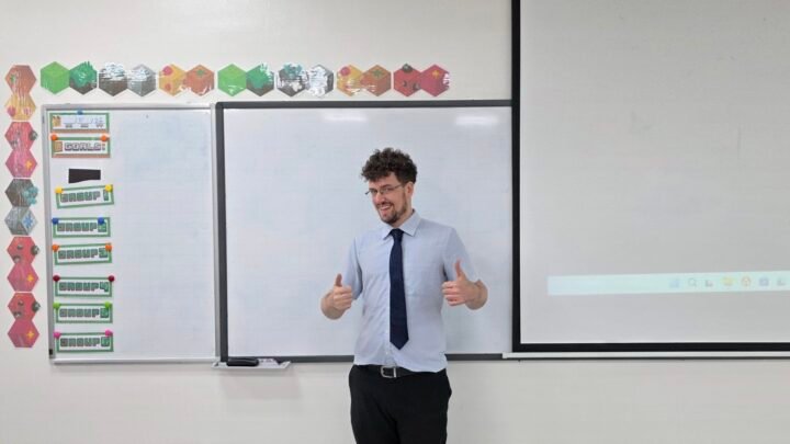 Alberto, profesor en un colegio de Hanói